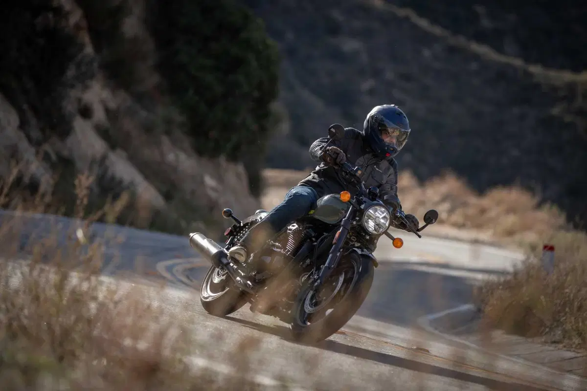 Royal Enfield Shotgun 650: foto, caratteristiche tecniche, dettagli [VIDEO e GALLERY] (25)