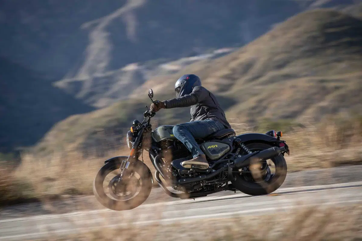 Royal Enfield Shotgun 650: foto, caratteristiche tecniche, dettagli [VIDEO e GALLERY] (36)