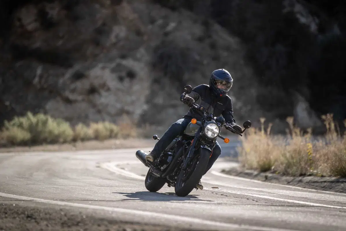 Royal Enfield Shotgun 650: foto, caratteristiche tecniche, dettagli [VIDEO e GALLERY] (61)