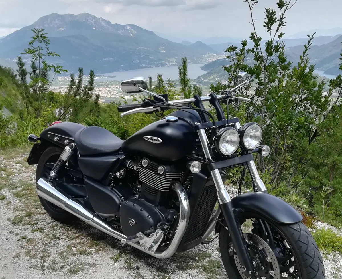 Triumph Thunderbird Storm 1700 ABS (2010 - 16)