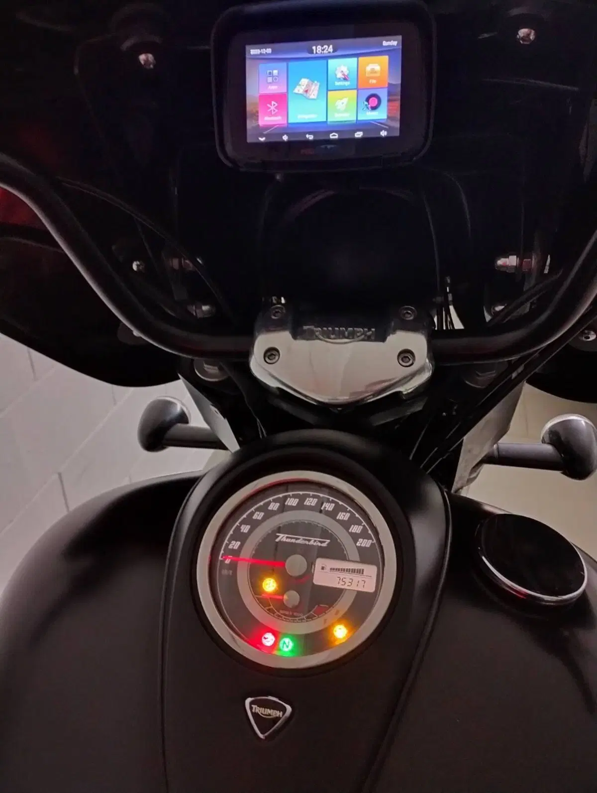 Triumph Thunderbird Storm 1700 ABS (2010 - 16) (6)