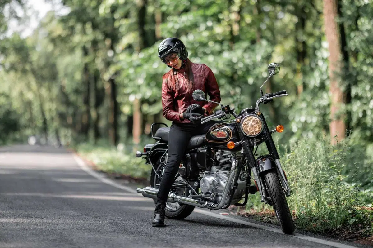 Royal Enfield Launch Party: la nuova Bullet 350, sabato 16 dicembre  (3)