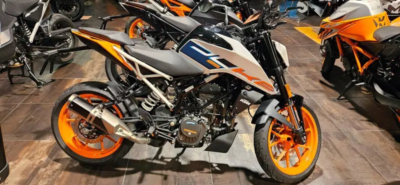 KTM 125 Duke (2021 - 23) (2)