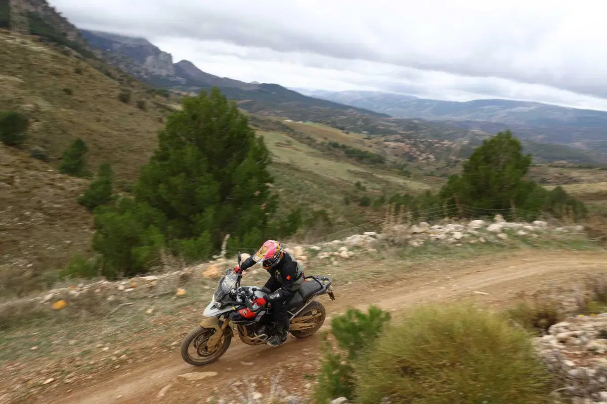 Triumph Tiger 900 Rally Pro 2024 TEST: 108 cavalli da godere (anche) in fuoristrada (5)