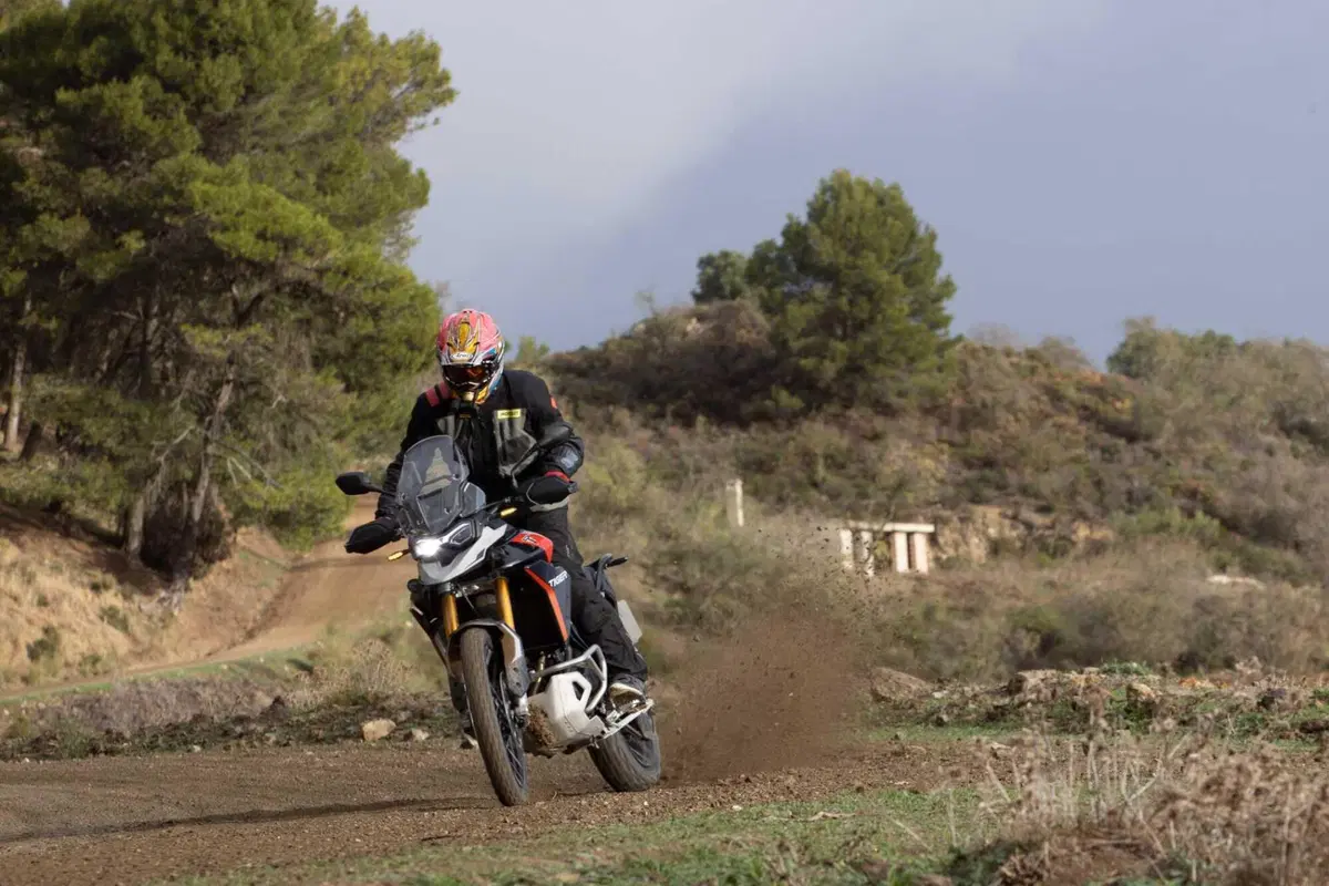 Triumph Tiger 900 Rally Pro 2024 TEST: 108 cavalli da godere (anche) in fuoristrada (15)
