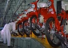 Honda, 1962: l’impressionante potenza industriale nella moto [VIDEO]
