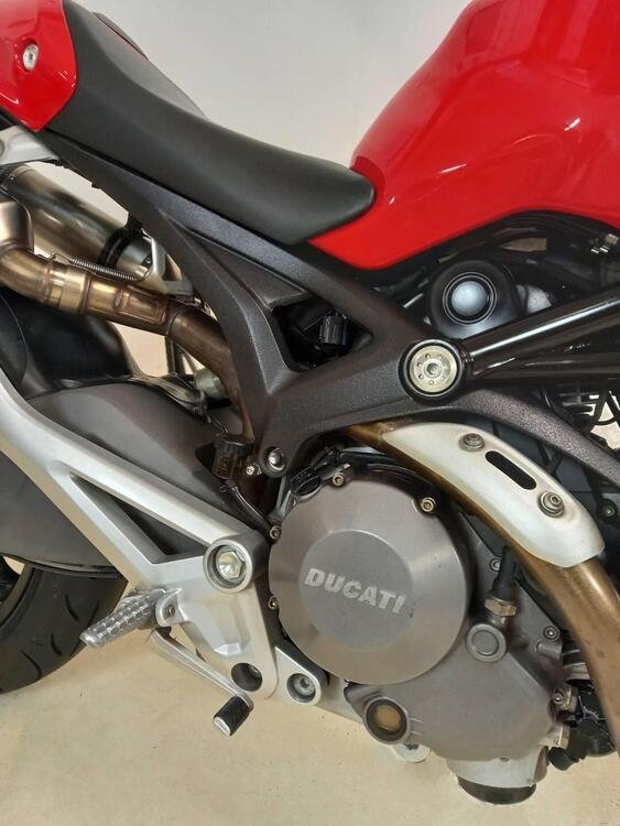 Ducati Monster 696 Plus (2007 - 14) (5)