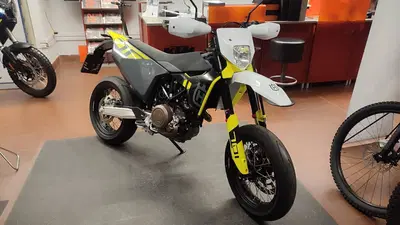 Husqvarna 701 Supermoto (2023 - 25) usata