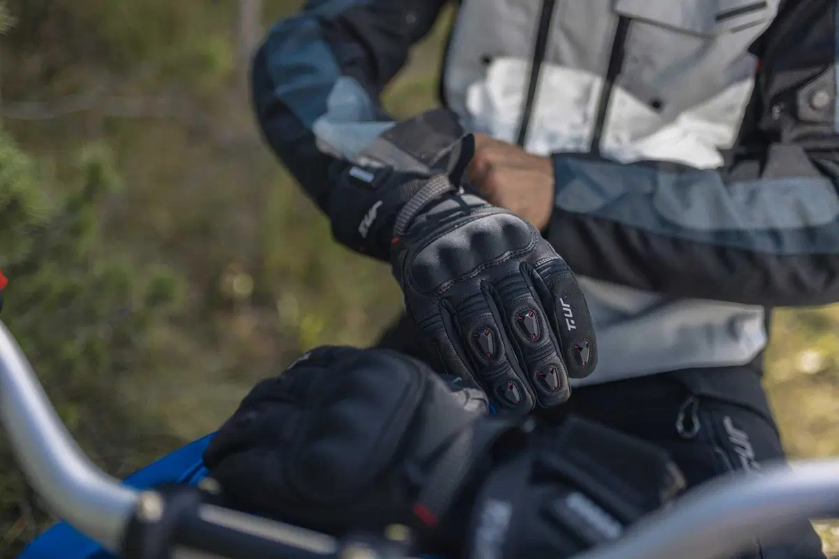 Natale 2023. 18 dicembre, un'idea regalo al giorno per motociclisti: T.ur (2)