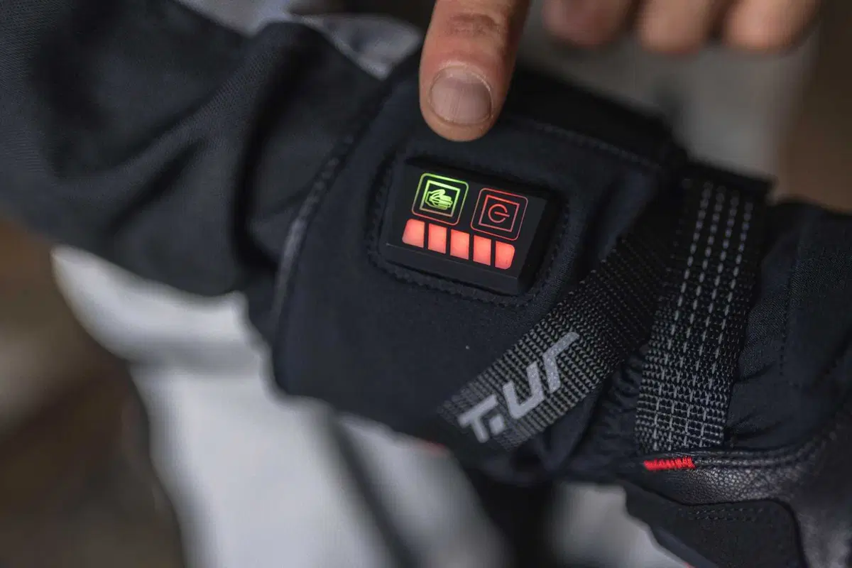 Natale 2023. 18 dicembre, un'idea regalo al giorno per motociclisti: T.ur (4)