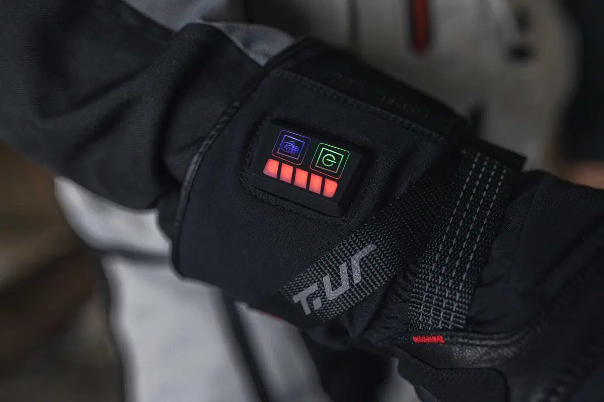 Natale 2023. 18 dicembre, un'idea regalo al giorno per motociclisti: T.ur (5)