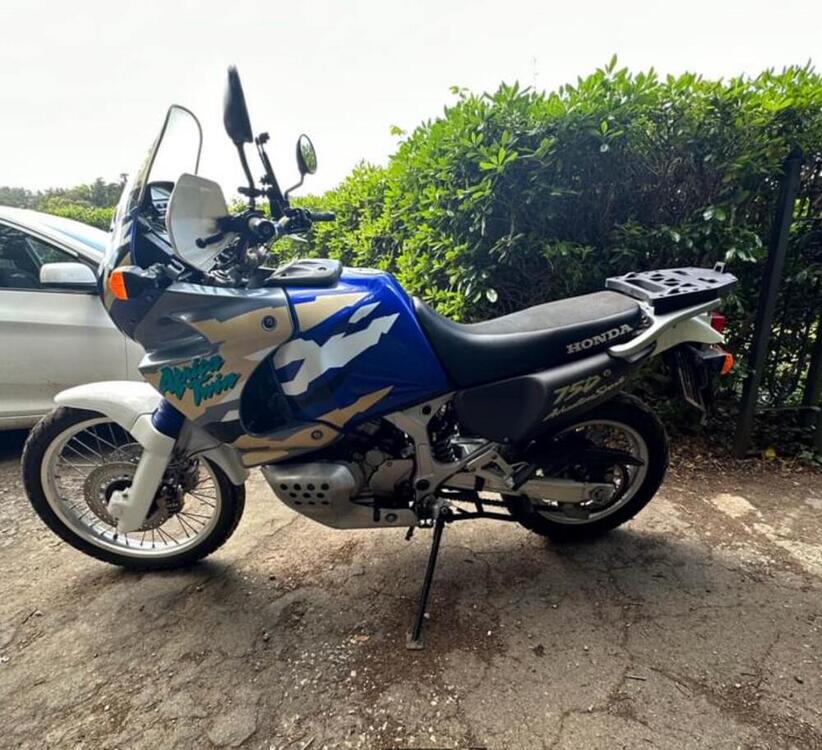 Honda Africa Twin XRV 750 (1996 - 02) (3)