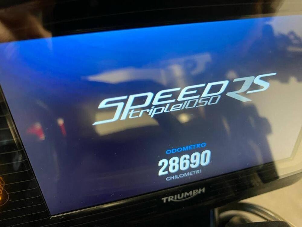 Triumph Speed Triple 1050 RS (2018 - 20) (5)