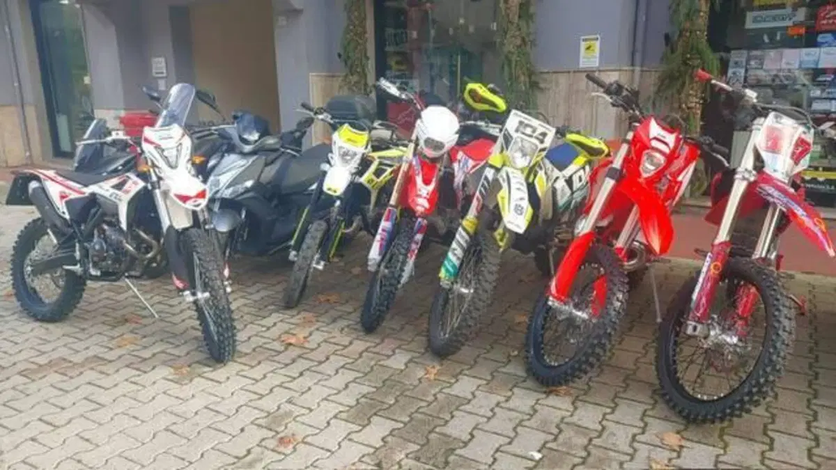Betamotor RR 125 4T Enduro T (2023 - 24) (2)
