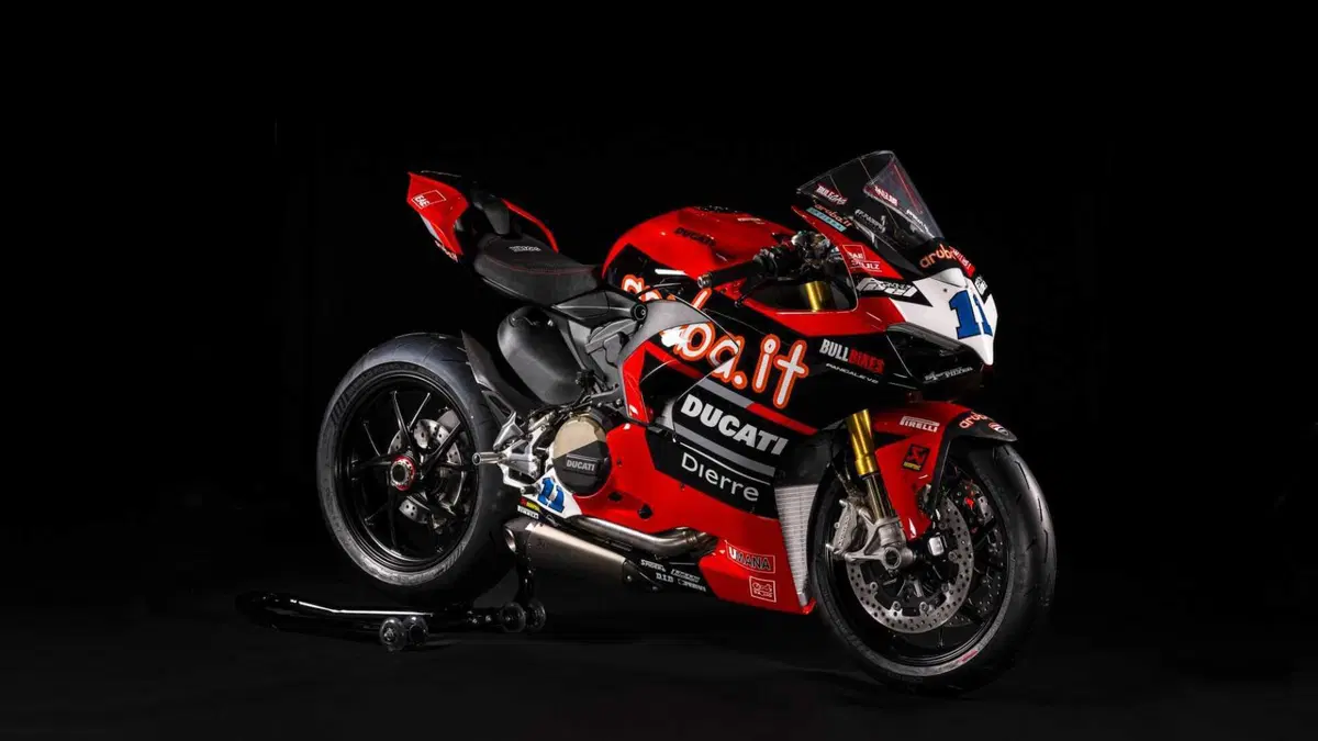 Ducati Panigale V2 Panigale V2 Bulega 2023 World Champion Replica (2024) (2)