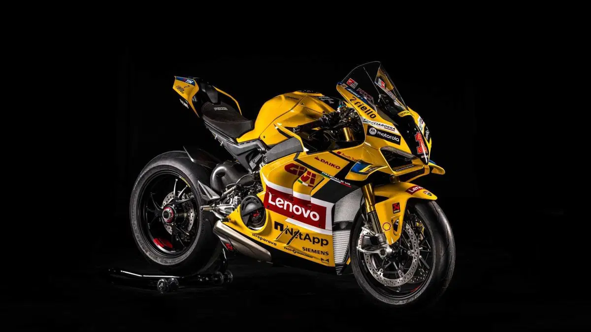 Ducati Panigale V4 Panigale V4 Bagnaia 2023 World Champion Replica (2024) (2)