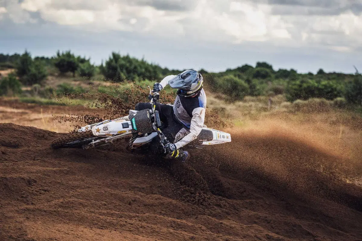 Husqvarna Motorcycles presenta la FC 250 Rockstar Edition e la FC 450 Rockstar Edition 