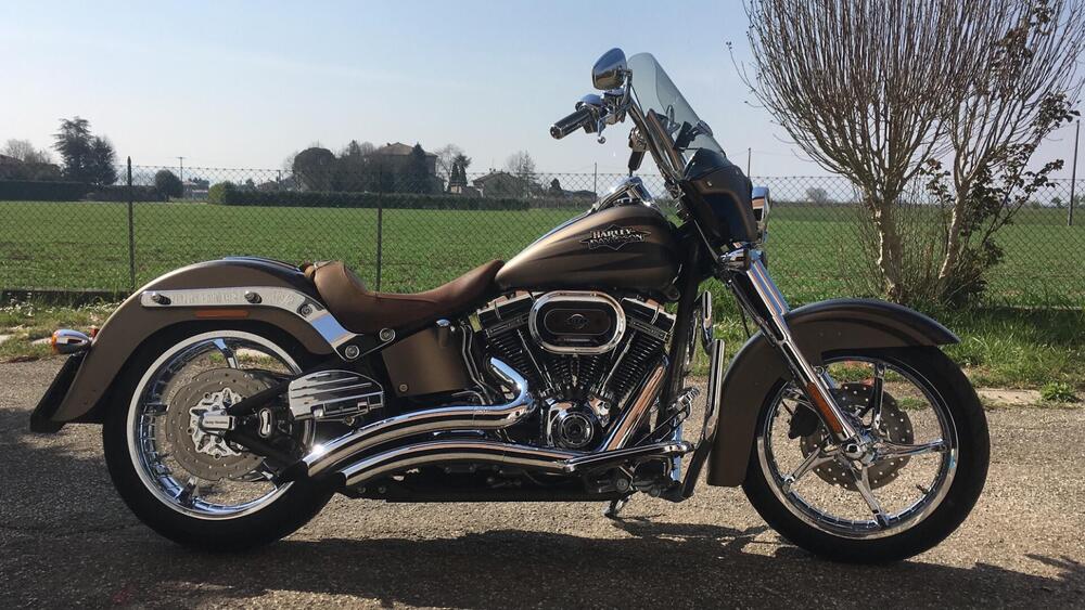 Harley-Davidson 1800 Convertible (2012) - FLSTSE (2)