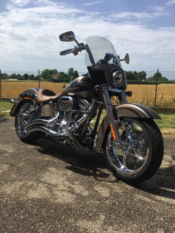 Harley-Davidson 1800 Convertible (2012) - FLSTSE