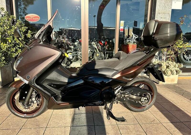 YAMAHA TMAX 530 Bronze Max 