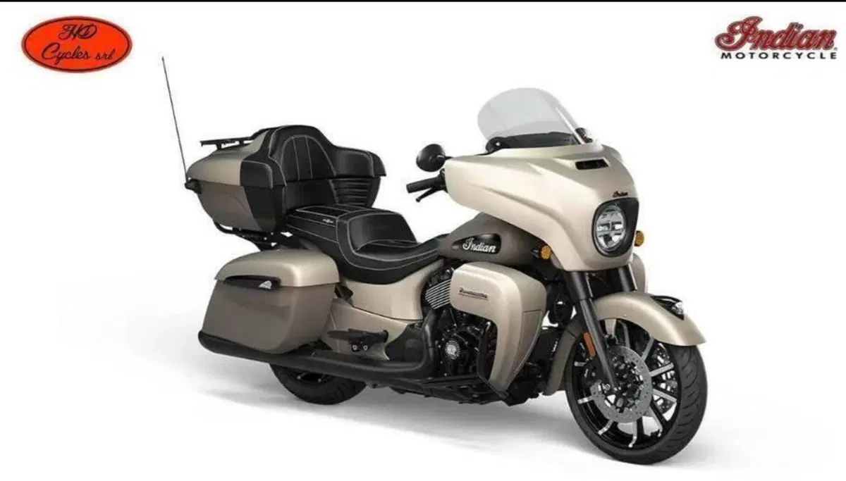 Indian Roadmaster 1890 Dark Horse (2021 - 25) (2)