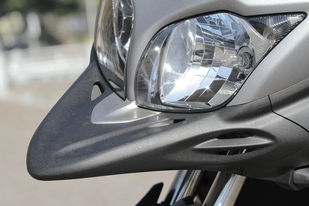 Suzuki V-Strom 650XT ABS (2)