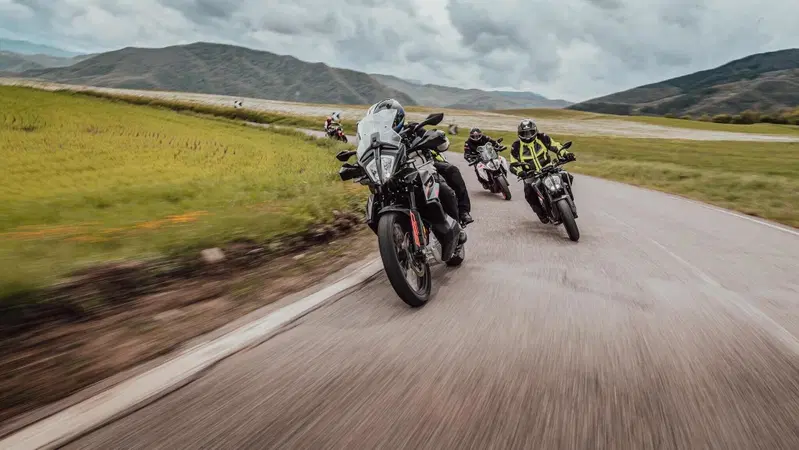 Natale 2023. 24 dicembre, un'idea regalo al giorno per motociclisti: SRE