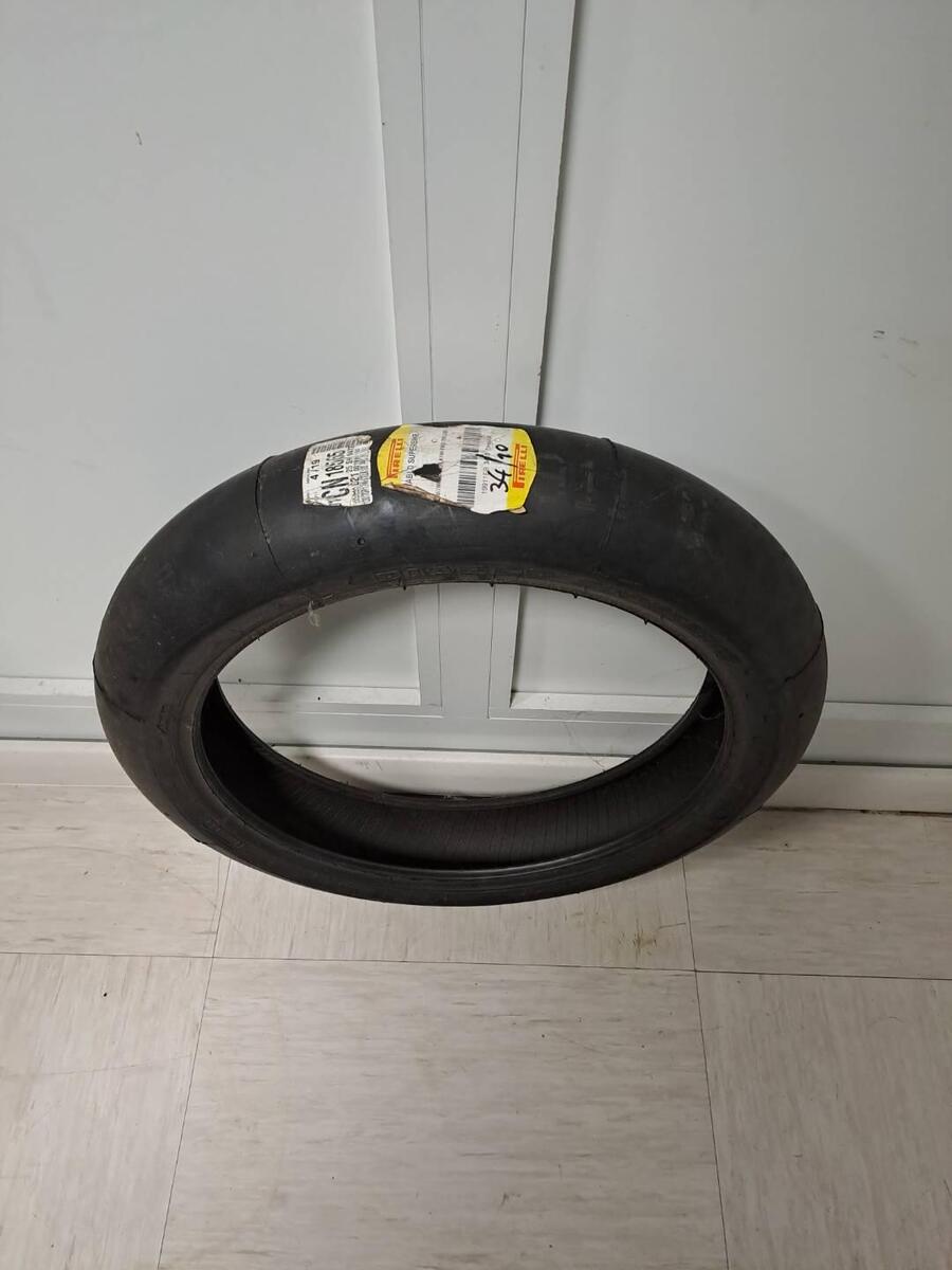 Vendo Pirelli Superbike Slick Pirelli a Savigliano (codice 9343686