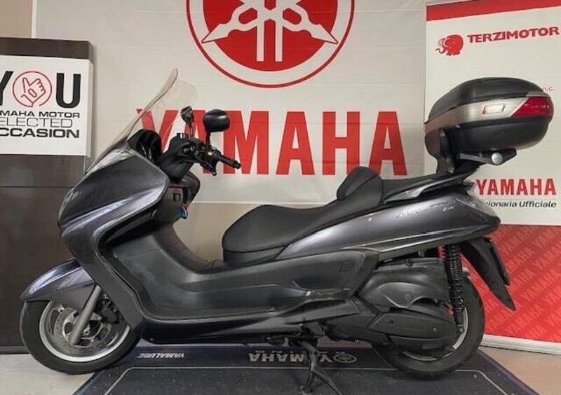 Yamaha Majesty 400 usata disponibile a RA