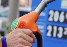 L'altalena dei prezzi carburante