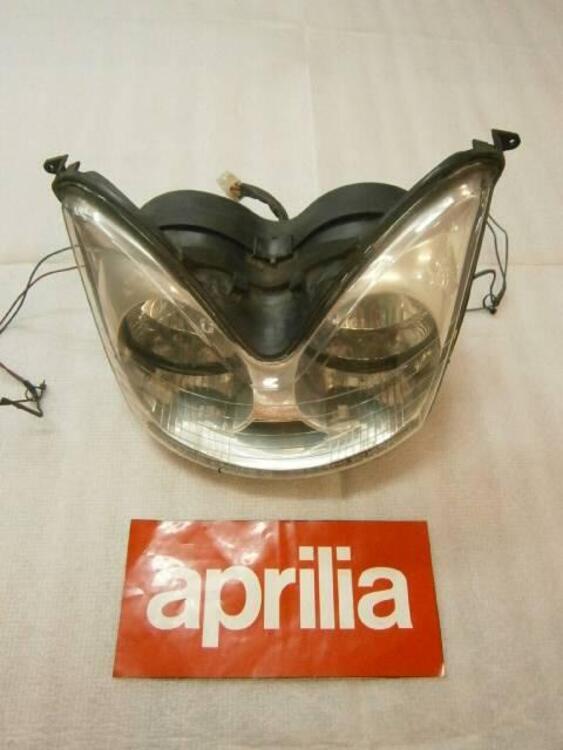 Faro LEONARDO ST Aprilia