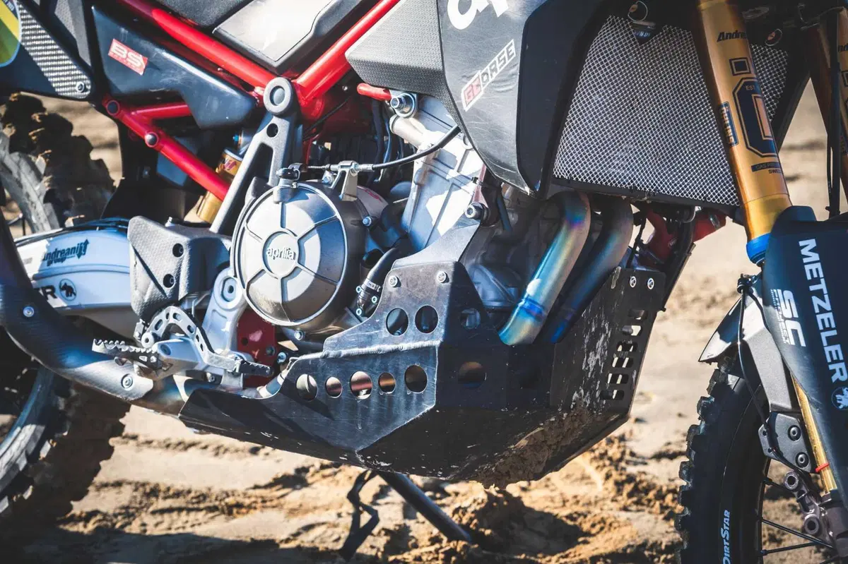 Aprilia Tuareg 660 Factory: il TEST ESCLUSIVO della moto campione d'Italia con Jacopo Cerutti (9)