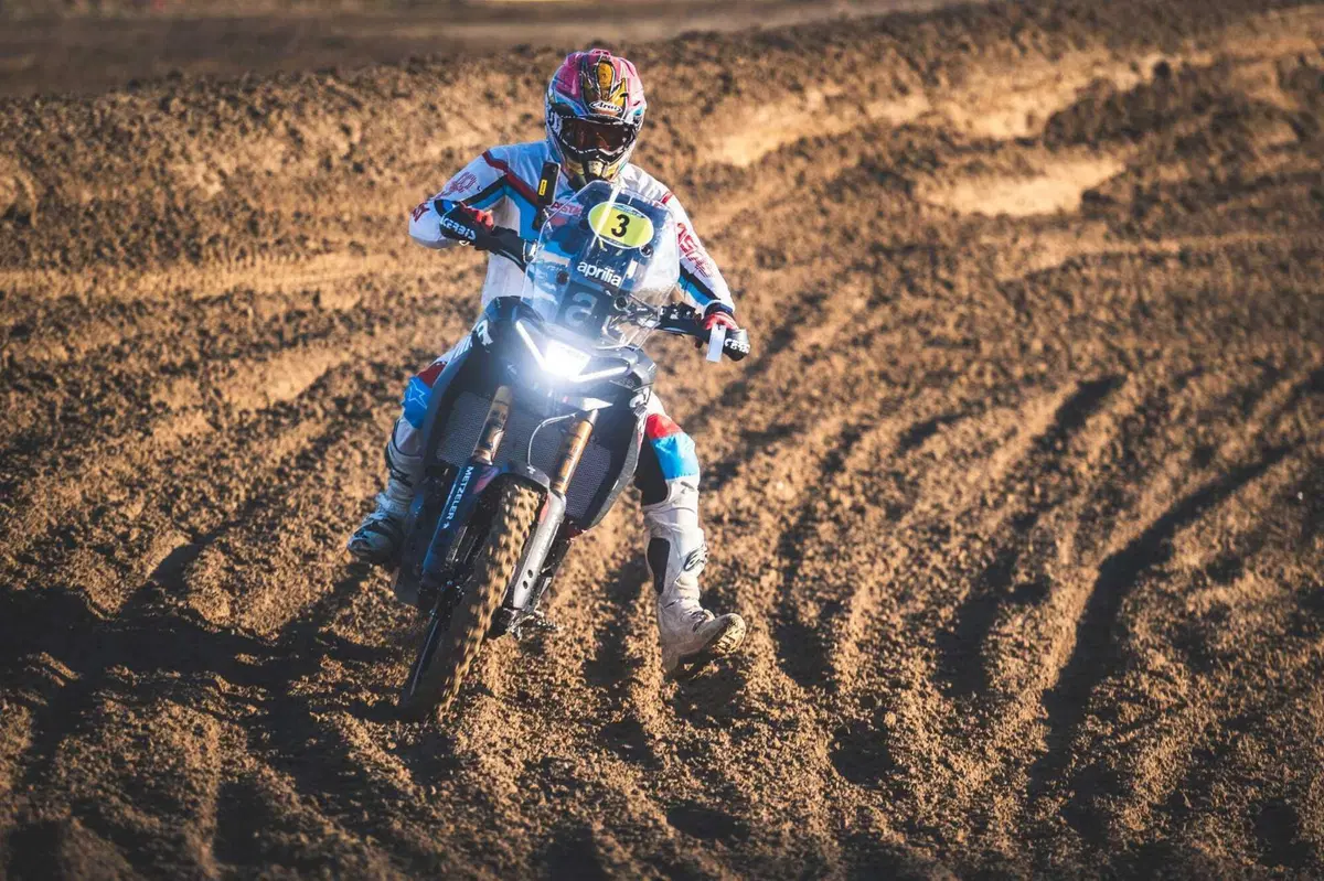 Aprilia Tuareg 660 Factory: il TEST ESCLUSIVO della moto campione d'Italia con Jacopo Cerutti (30)
