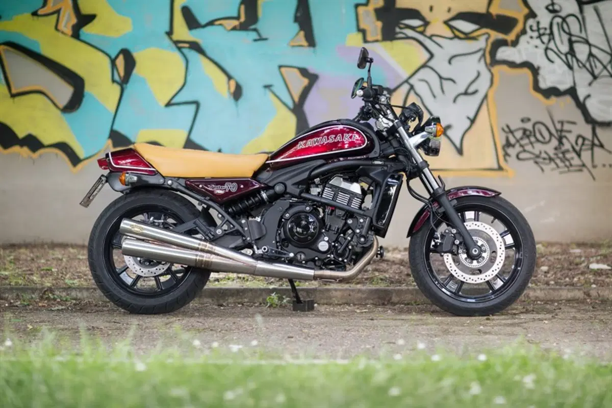 Kawasaki Vulcan 70 Vulcan 70 Mr Martini 650 ABS (2016) (9)