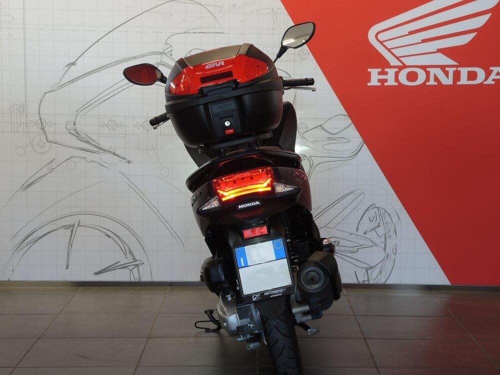 Honda PCX 150 (2014 - 17) (4)