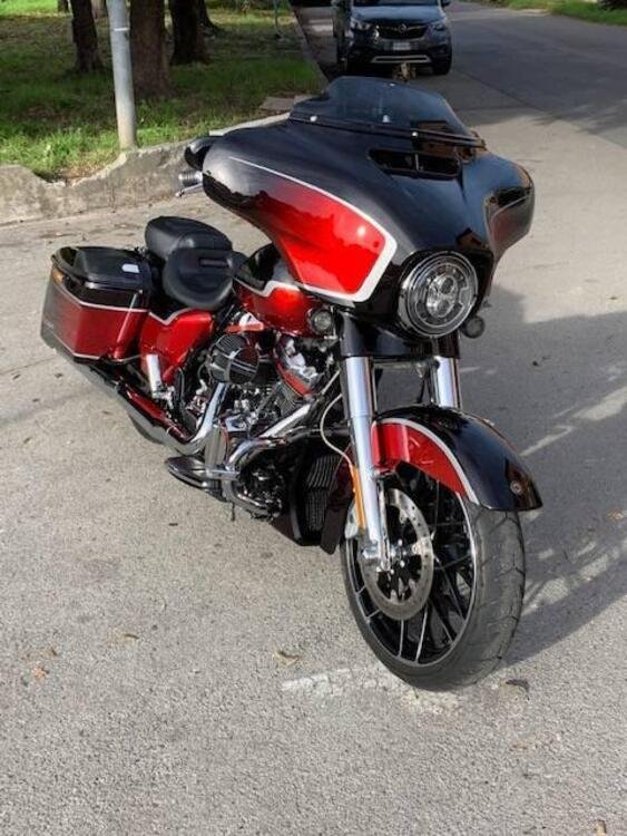 Harley-Davidson 117 Street Glide (2021) - FLHXSE (3)