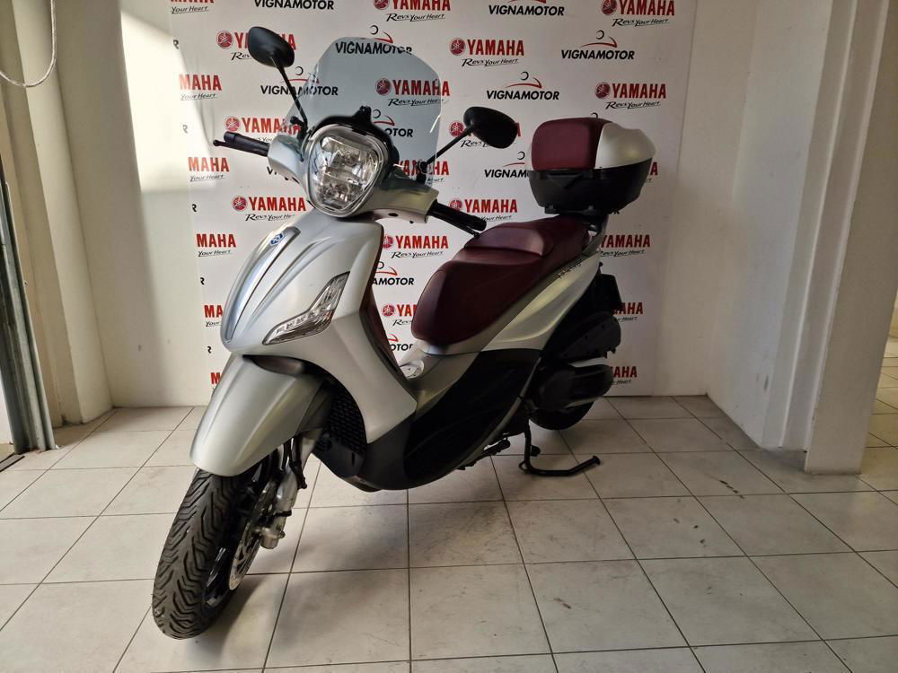 Piaggio Beverly 350 SportTouring ie ABS (2011 - 17)