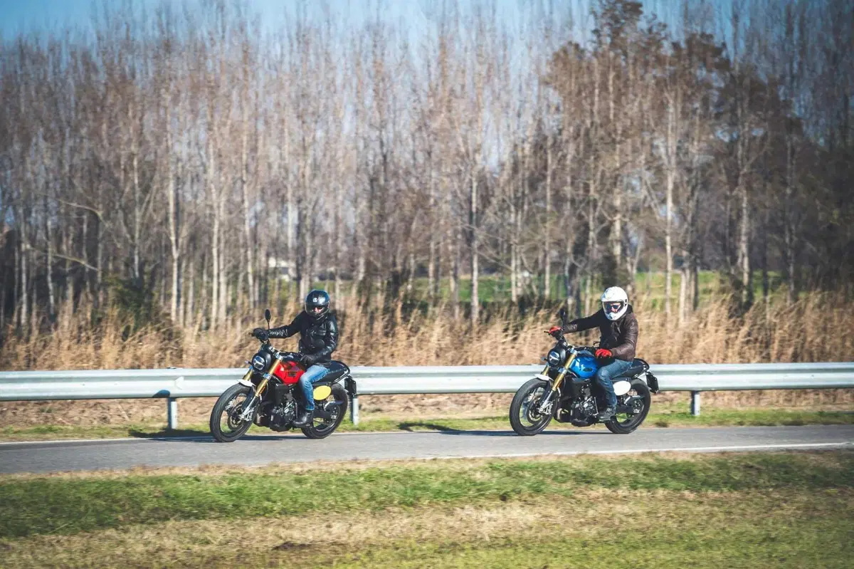 Nico Cereghini e il Perfetto provano la Fantic Caballero 700! SPECIAL TEST su strada e in off (39)