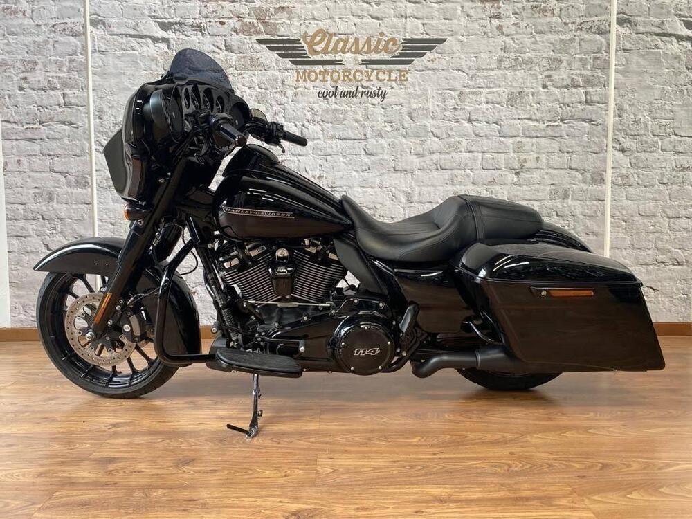 Harley-Davidson 114 Street Glide Special (2019 - 20) - FLHXS (2)