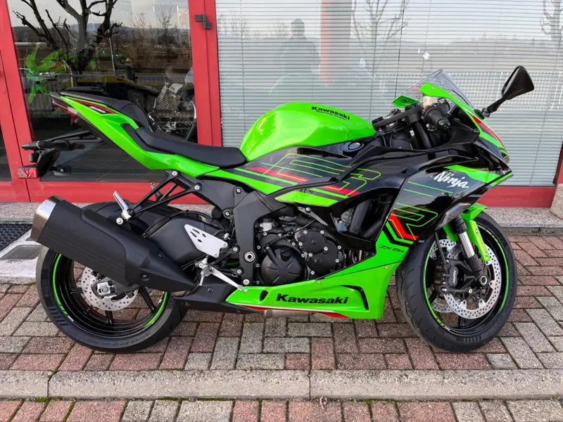 Kawasaki Ninja 636 ZX-6R (2024 - 26) (3)