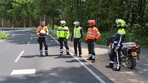 Scozia, la nuova e intelligente segnaletica orizzontale salva motociclisti funziona. Ecco di cosa si tratta (4)