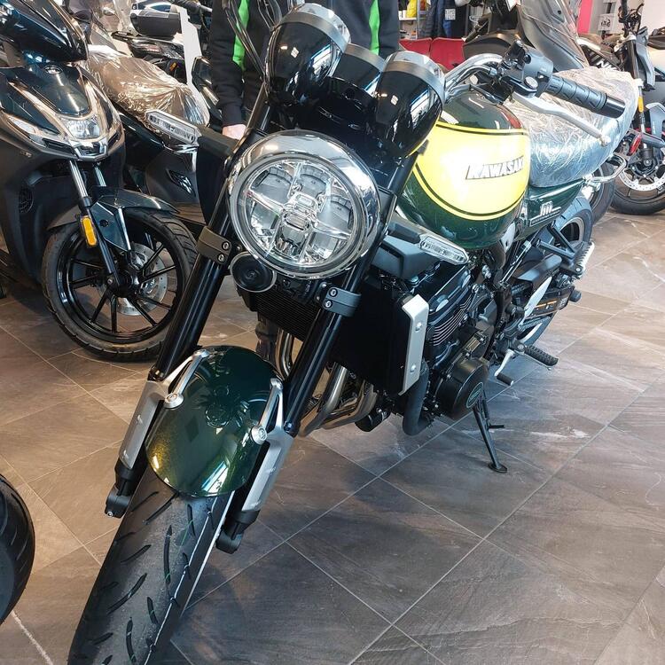 Kawasaki Z 900 RS (2022 - 24) (4)