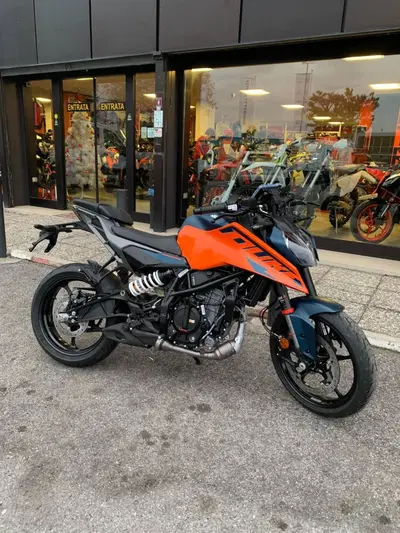 KTM 125 Duke (2024 - 25) nuova