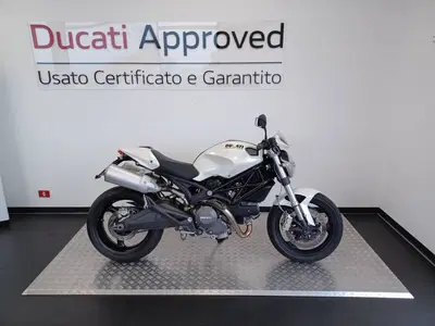 Ducati Monster 696 Plus (2007 - 14) usata