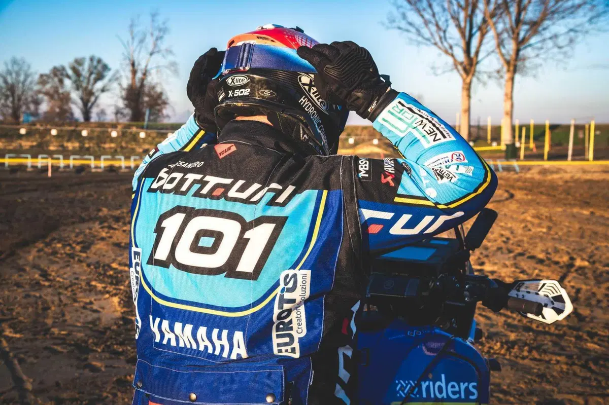 Ho provato la Yamaha Ténéré 700 UFFICIALE del Bottu! TEST ESCLUSIVO (6)