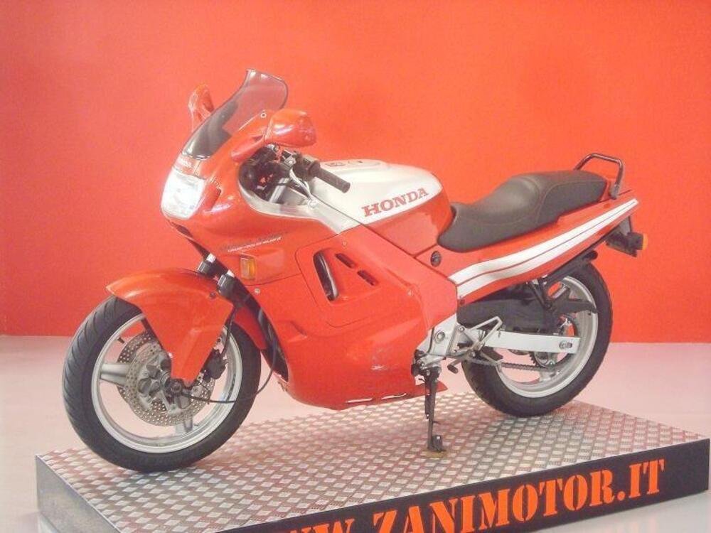 Honda CBR 600 F (1987 - 88) (4)