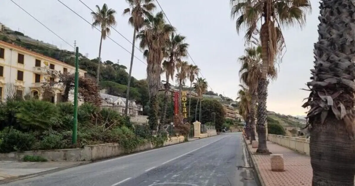 A Sanremo c'&egrave; chi segnala gli autovelox con i graffiti