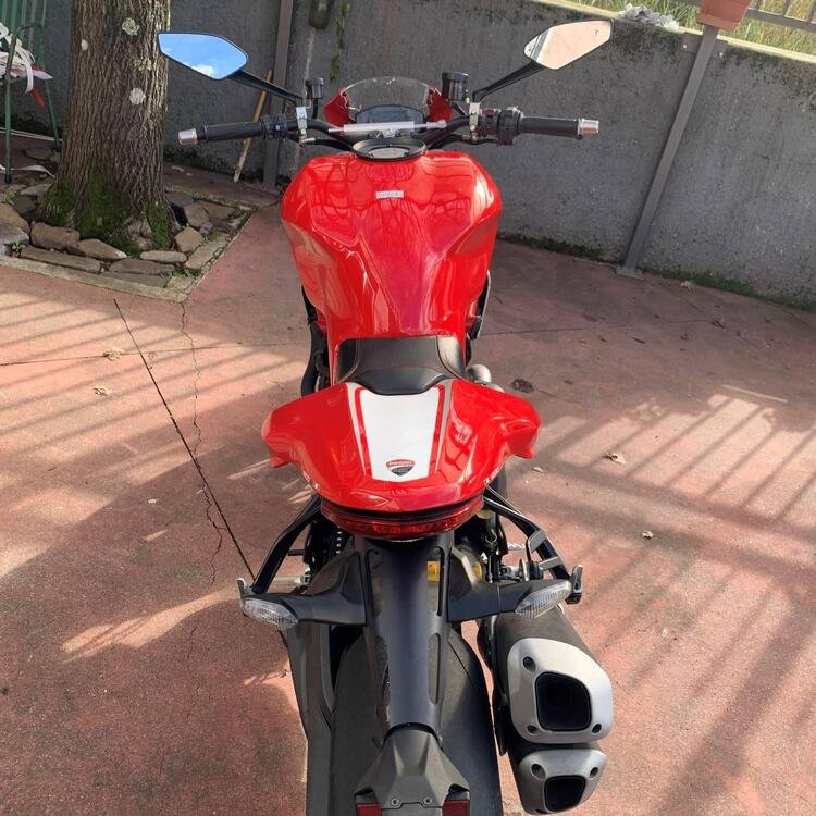 Ducati Monster 1200 R (2016 - 19) (3)