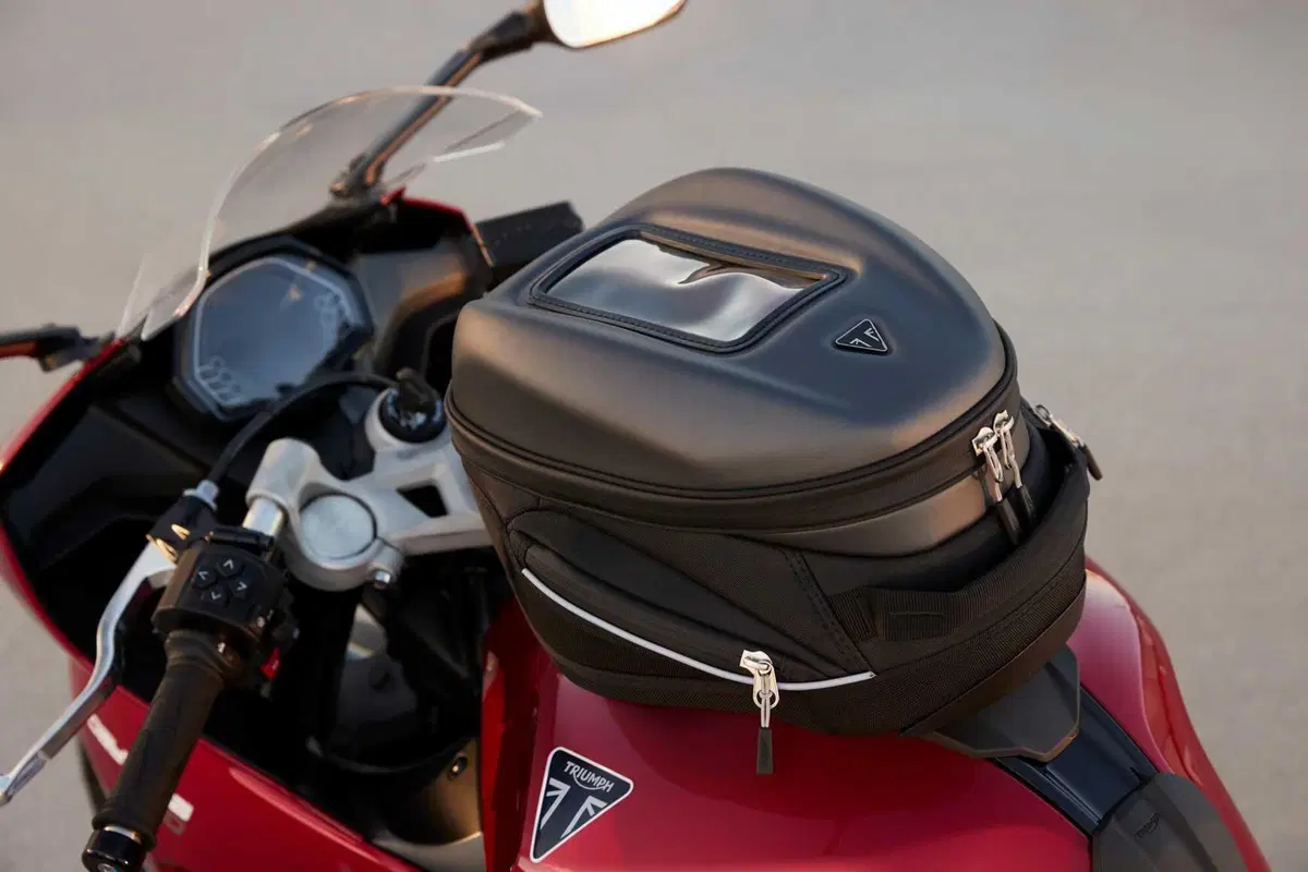 Triumph Daytona 660: sportiva con classe  (2)