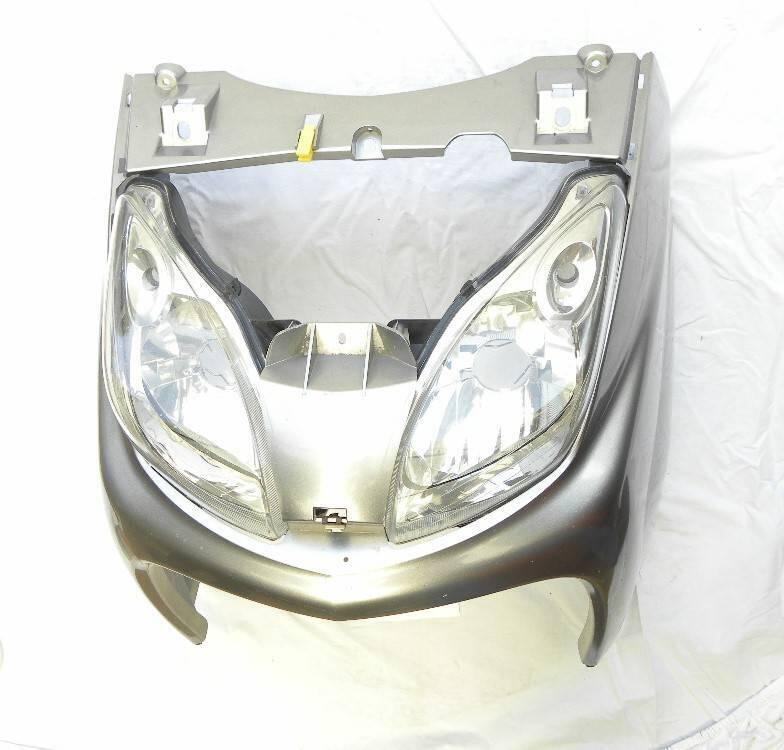 Cupolino anteriore completo di faro Yamaha X-Max 1 (4)